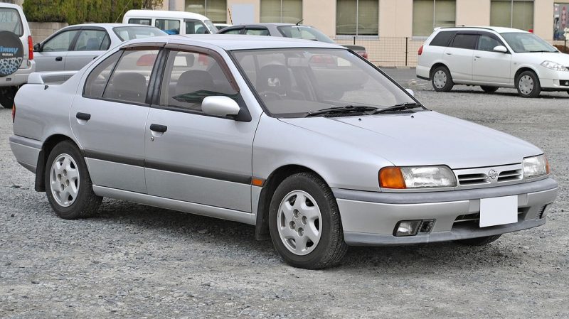 1280px-Nissan_Primera_1990