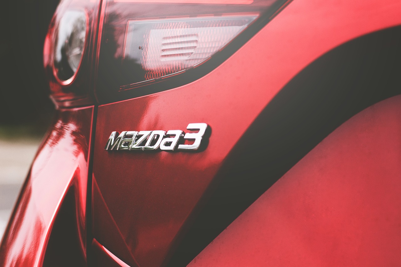 フルモデルチェンジでマツダ アクセラの名称は消滅 新型マツダ 3とアクセラスポーツ セダンの歴代モデルを振り返る イキクル